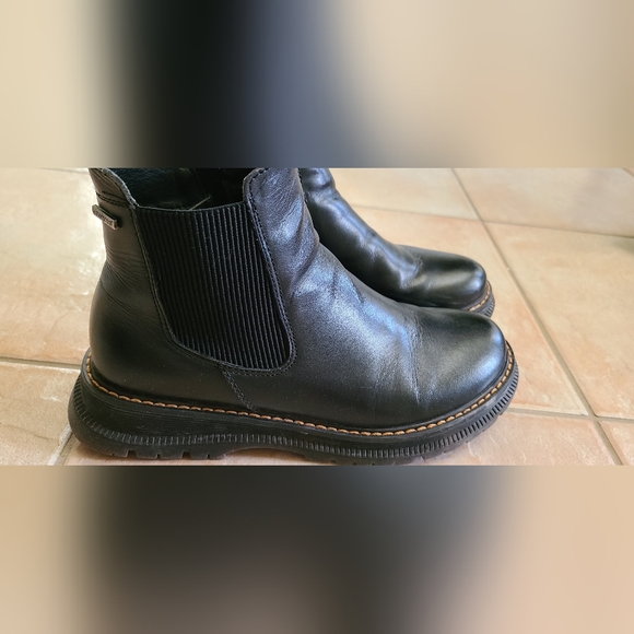 Josef Seibel Chelsea Boots - Picture 2 of 5